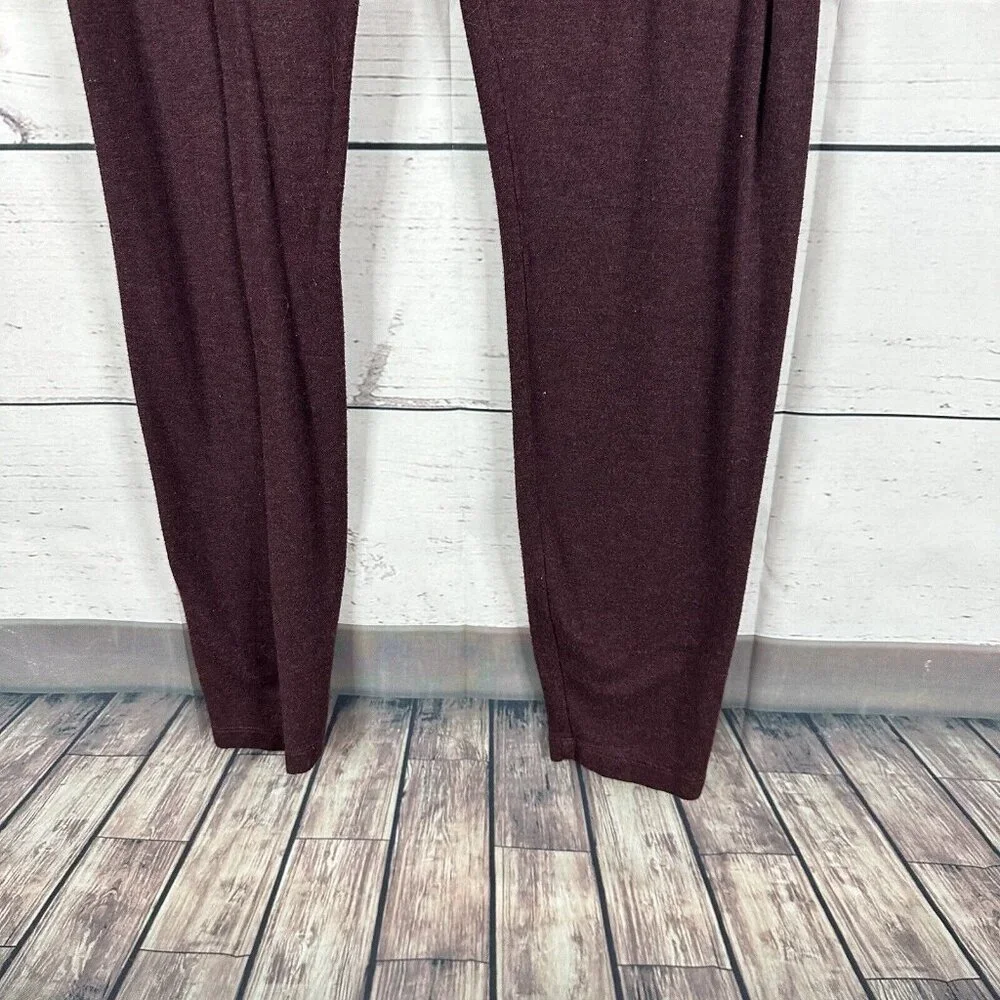 Cabi Skirted Legging Womens Medium Red 3672 Stretch Midrise Modest M'Legging - Picture 3 of 13